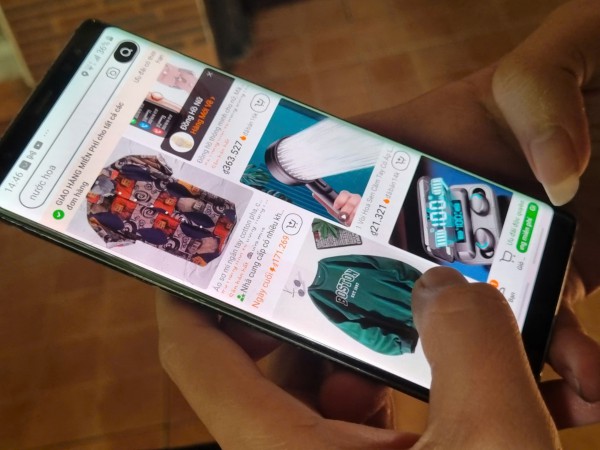 Mua hàng qua mạng, nhiều trường hợp bị từ chối bảo hành Mua hàng qua mạng, nhiều trường hợp bị từ chối bảo hành