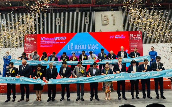 Ngành gỗ trình làng những công nghệ, máy móc tối tân Ngành gỗ trình làng những công nghệ, máy móc tối tân