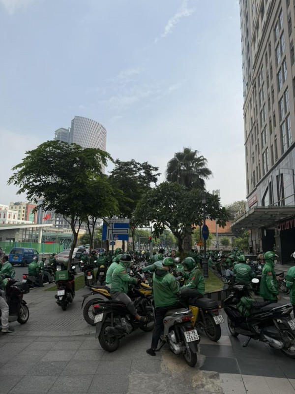 Starbucks Việt Nam xin lỗi shipper vì sự cố đơn hàng giá 0 đồng