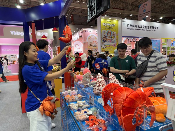 Triển lãm đồ chơi quốc tế 2025 có gì ngoài Baby Three?