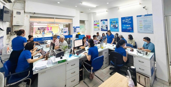 Từ hôm nay 15.4, bắt buộc xác thực thông tin thuê bao di động chính chủ Từ hôm nay 15.4, bắt buộc xác thực thông tin thuê bao di động chính chủ