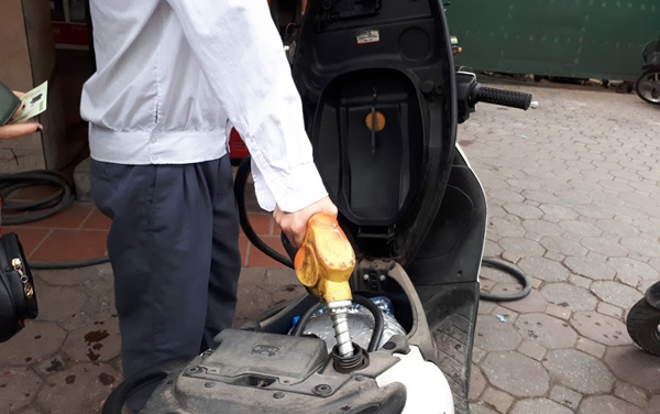 Xăng dầu khó lường: Từ niềm hy vọng lớn đến cái kết nguy cấp