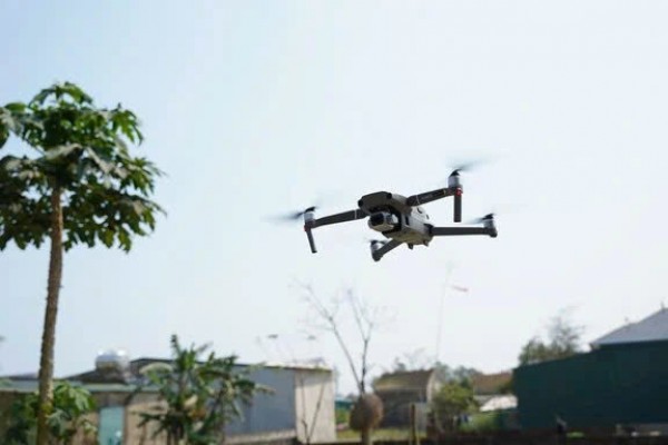 Bay flycam chụp ảnh cưới cũng phải xin phép? Bay flycam chụp ảnh cưới cũng phải xin phép?