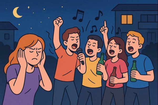 Cấm hát karaoke loa kéo, có thể bị phạt 160 triệu đồng?
