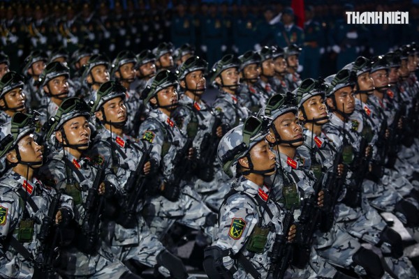 Diễu binh là gì, có khác diễu hành, duyệt binh?