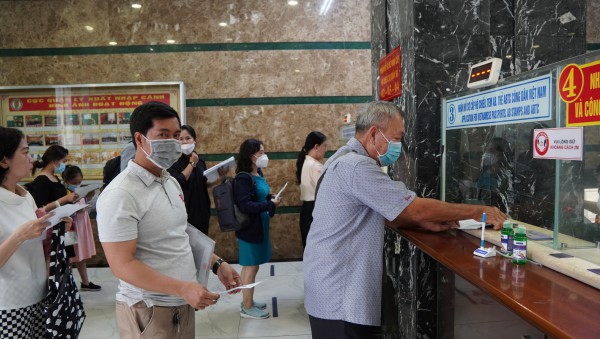 Người Việt Nam định cư nước ngoài nhập cảnh Việt Nam bị mất thị thực, phải làm sao?