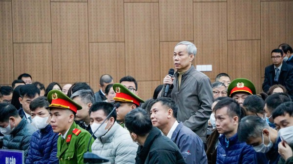 2 cựu Cục phó An toàn thực phẩm khai mang tiền nhận hối lộ đi từ thiện