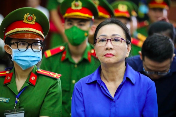 3 xe sang của Trương Mỹ Lan chuẩn bị được đấu giá, Maybach khởi điểm hơn 7 tỉ đồng