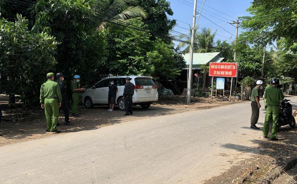 An Giang: Phát hiện, bắt giữ 2 người đưa 16 người xuất cảnh trái phép sang Campuchia