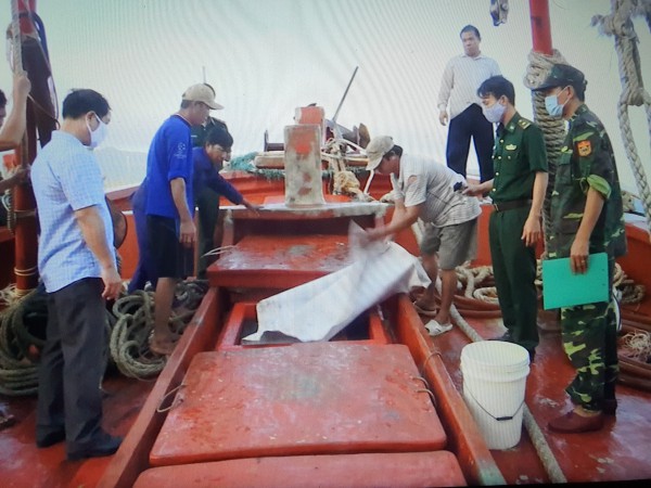 Bà Rịa - Vũng Tàu: Ma túy trôi dạt, vận chuyển xăng dầu trái phép trên biển gia tăng