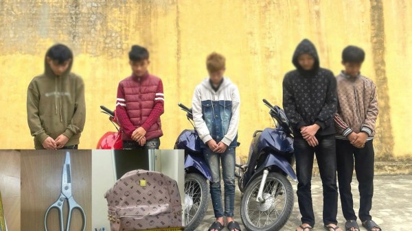 Băng trộm chuyên 'khoắng' tiền công đức trong các di tích