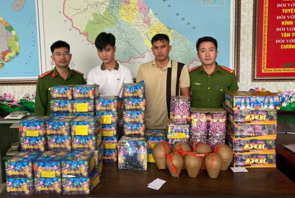 Bắt 8 bị can buôn bán 7 tấn pháo nổ qua 'chợ ngầm' trên Telegram