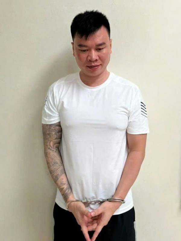 Bắt Thu 'vệ sĩ' - đàn em thân cận của Tuấn 'thần đèn' Bắt Thu 'vệ sĩ' - đàn em thân cận của Tuấn 'thần đèn'