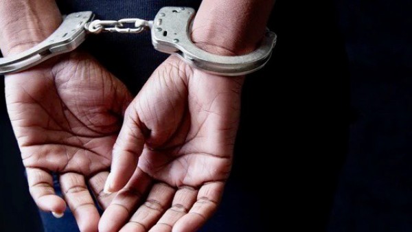 Bắt Đội phó Đội điều tra PC01 Công an tỉnh An Giang Bắt Đội phó Đội điều tra PC01 Công an tỉnh An Giang