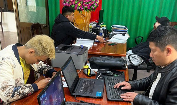 Bắt giam 2 bị can lừa đảo chiếm đoạt tiền của Việt kiều