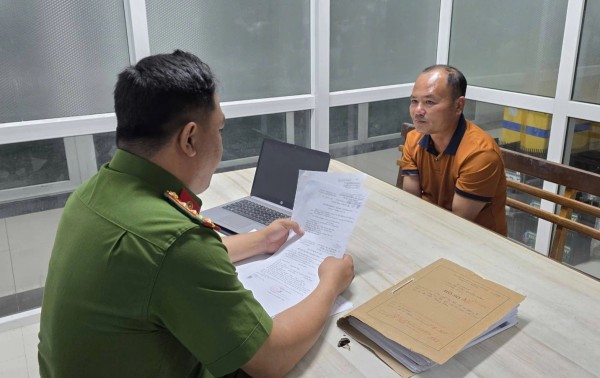 Bắt giữ đối tượng truy nã nguy hiểm lẩn trốn trong chùa ở Đồng Nai