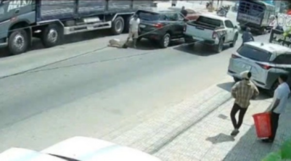 Bắt khẩn cấp tài xế đánh người tử vong sau va chạm giao thông