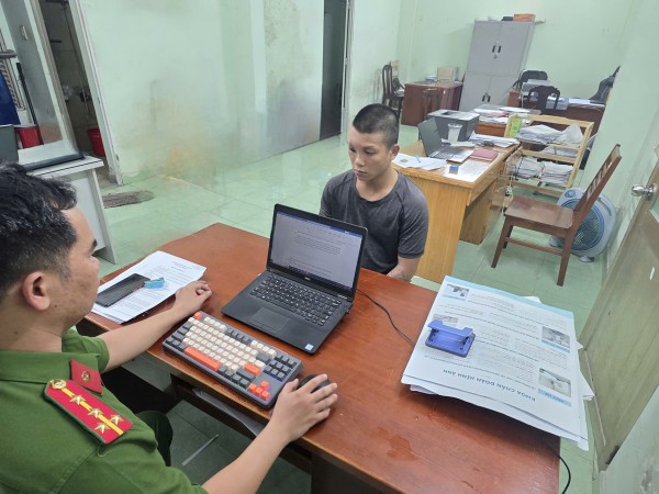 Bắt khẩn cấp thanh niên đánh 2 người nhập viện sau va chạm giao thông ở TP.HCM