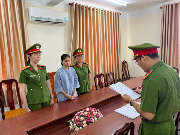 Bắt tạm giam 2 chủ hụi ở Cà Mau lừa đảo chiếm đoạt 1,7 tỉ đồng