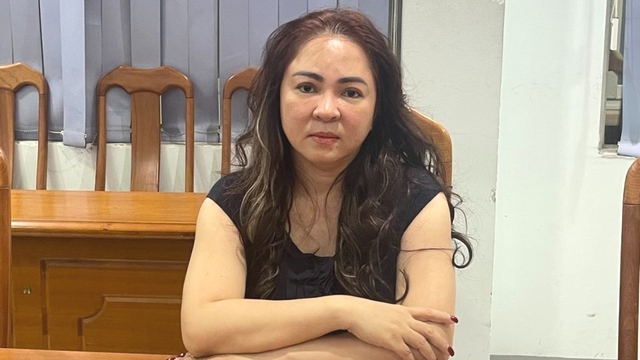 Bị can Nguyễn Phương Hằng từ chối 8 luật sư