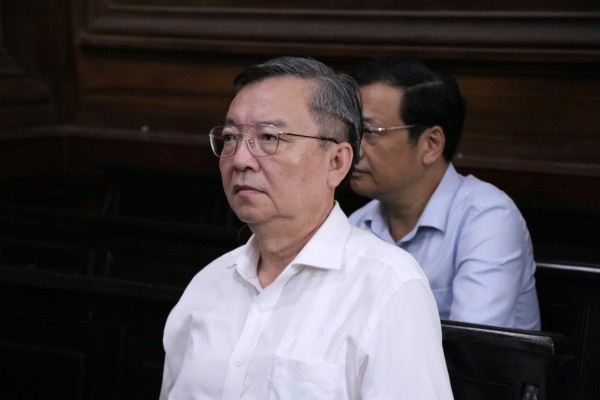 Bị cáo Nguyễn Thị Thanh Nhàn và AIC liên đới bồi thường hơn 75 tỉ đồng Bị cáo Nguyễn Thị Thanh Nhàn và AIC liên đới bồi thường hơn 75 tỉ đồng