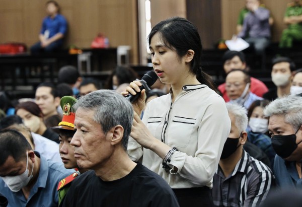 Bị cáo người Hàn Quốc 'xin khoan hồng để về lấy chồng' lãnh án 2 năm tù Bị cáo người Hàn Quốc 'xin khoan hồng để về lấy chồng' lãnh án 2 năm tù