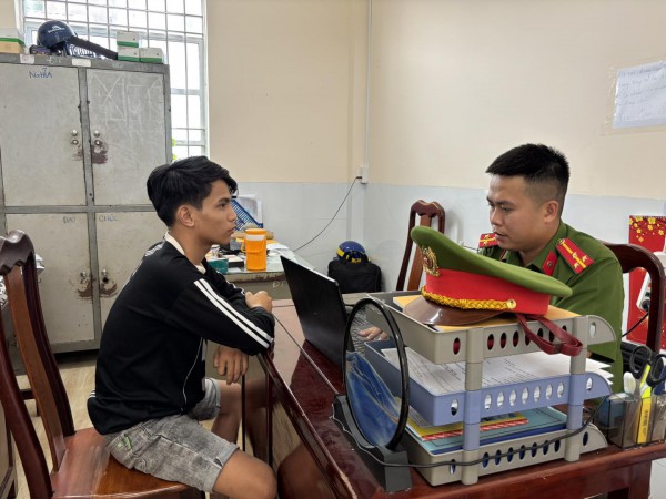 Cần Thơ: Đi nhậu ở chòi tôm của bạn về thì bị chém Cần Thơ: Đi nhậu ở chòi tôm của bạn về thì bị chém