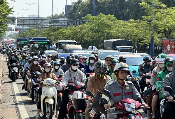 Chặn hành xử côn đồ đường phố: Phải dạy cách xử lý cơn giận? Chặn hành xử côn đồ đường phố: Phải dạy cách xử lý cơn giận?