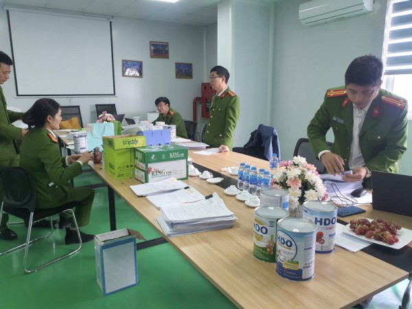 Chiêu trốn thuế bằng 2 hệ thống kế toán của đường dây sản xuất sữa bột giả