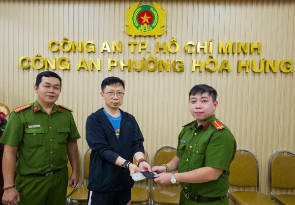 Chưa đầy 60 phút, Công an TP.HCM phá vụ trộm tài sản của người nước ngoài Chưa đầy 60 phút, Công an TP.HCM phá vụ trộm tài sản của người nước ngoài