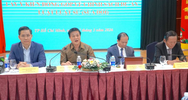 Có nên giao UBND cấp xã kiểm tra hành chính luật sư?