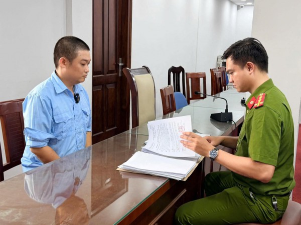Công an Hà Nội triệt phá đường dây buôn lậu 8.000 cây vàng
