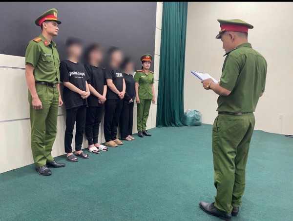 Công an TP.HCM bắt 4 người ẩu đả do mâu thuẫn trên mạng