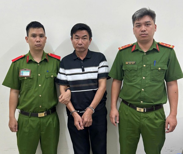 Công an TP.HCM điều tra vụ khách hàng hành hung shipper ở phường Rạch Dừa