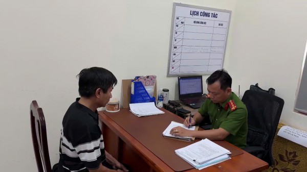 Công an TP.HCM điều tra vụ khách hàng hành hung shipper ở phường Rạch Dừa