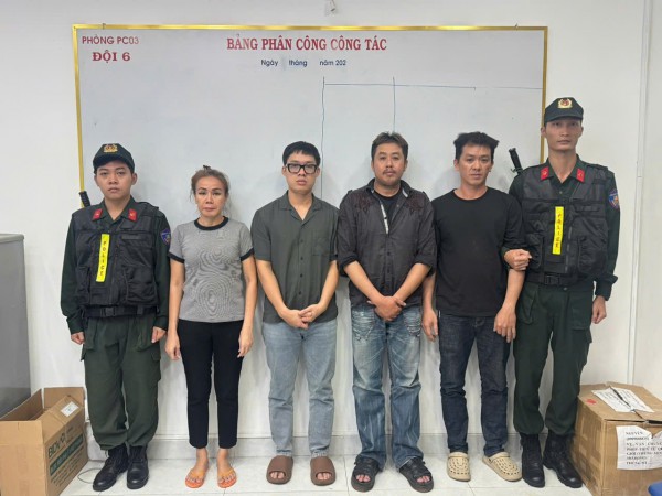 Công an TP.HCM khởi tố 4 bị can trong đường dây gas giả quy mô lớn