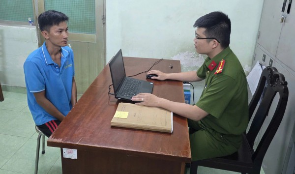 Công an TP.HCM tạm giữ đối tượng bạo hành con riêng của người tình