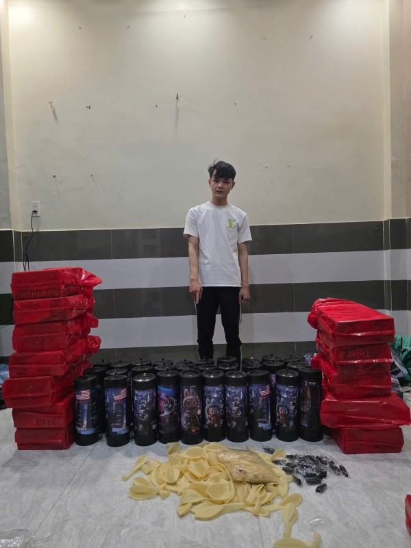 Công an TP.HCM triệt phá đường dây 'khí cười' tiền tỉ, bắt 3 bị can Công an TP.HCM triệt phá đường dây 'khí cười' tiền tỉ, bắt 3 bị can