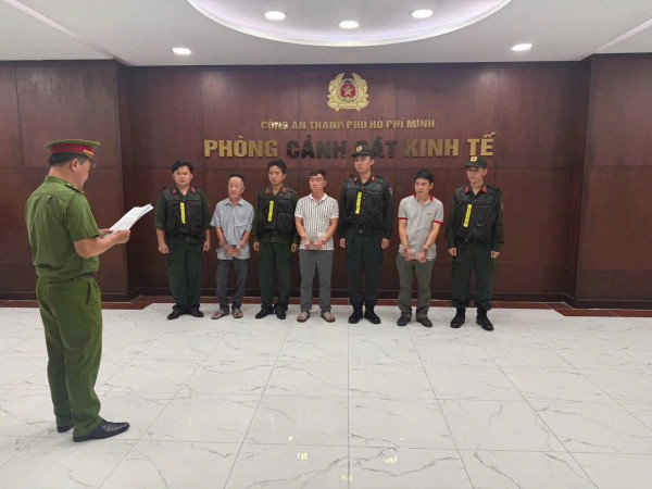 Công an TP.HCM triệt phá đường dây thuốc chữa bệnh giả 'đội lốt' thuốc ngoại