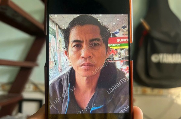 Công an TP.HCM truy nã gã đàn ông lừa đảo 2 chị em người tình Công an TP.HCM truy nã gã đàn ông lừa đảo 2 chị em người tình