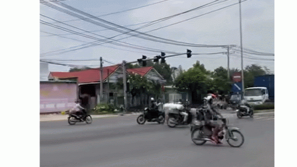 Công an làm rõ nhóm người truy đuổi, đánh nhau giữa giao lộ ở TP.HCM Công an làm rõ nhóm người truy đuổi, đánh nhau giữa giao lộ ở TP.HCM