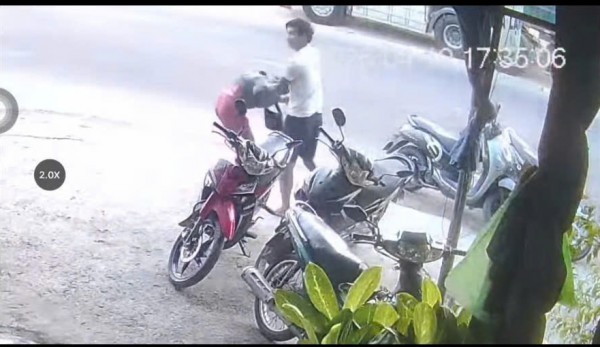 Công an làm việc với người đàn ông hành hung phụ nữ ở Quy Nhơn