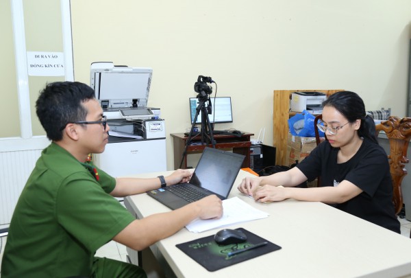 Công an tỉnh Đồng Nai triệt phá đường dây mua bán hóa đơn hơn 6.000 tỉ đồng Công an tỉnh Đồng Nai triệt phá đường dây mua bán hóa đơn hơn 6.000 tỉ đồng