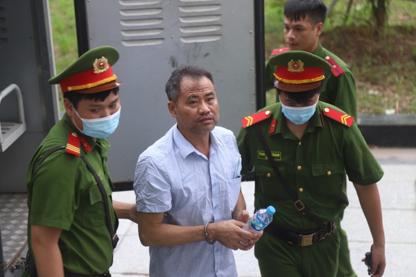 Cựu Chủ tịch Hà Nội Nguyễn Đức Chung hầu tòa cùng 14 bị cáo