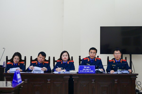 Cựu Chủ tịch Tập đoàn Thuận An rút một phần kháng cáo, 'không bị ai ép buộc' Cựu Chủ tịch Tập đoàn Thuận An rút một phần kháng cáo, 'không bị ai ép buộc'