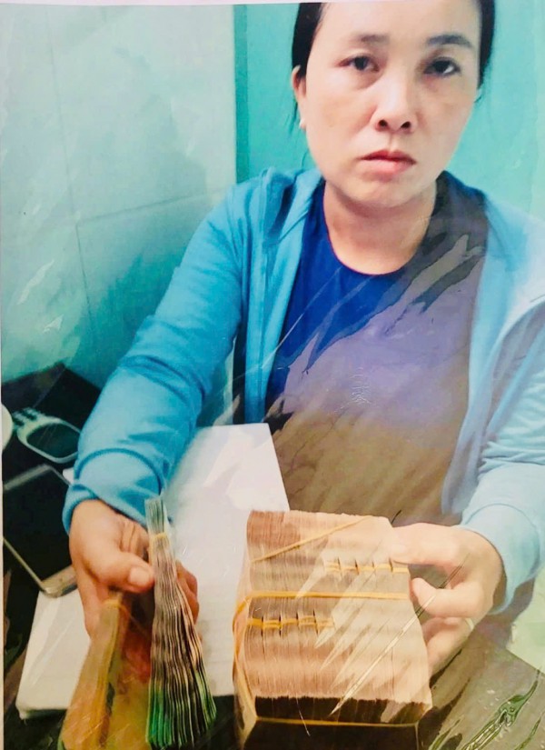 Cựu Phó chủ tịch Hội Chữ thập đỏ Bình Dương làm giả sổ đỏ đem cầm lấy tiền