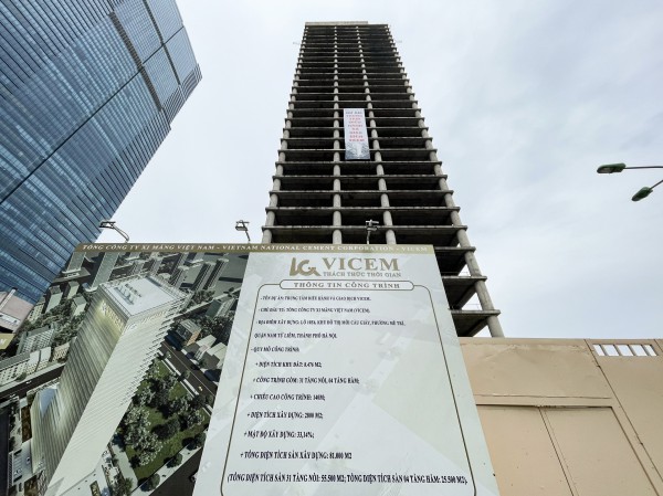 Cựu chủ tịch VICEM hầu tòa trong vụ tòa tháp ngàn tỉ 'đắp chiếu' suốt 10 năm Cựu chủ tịch VICEM hầu tòa trong vụ tòa tháp ngàn tỉ 'đắp chiếu' suốt 10 năm