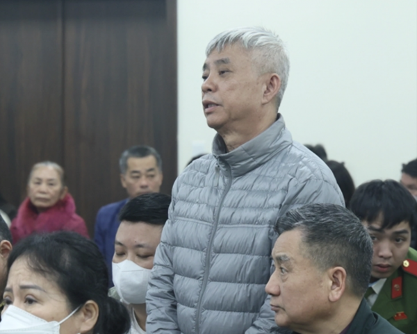 Cựu chủ tịch đưa hối lộ 71 tỉ cho các 'sếp' để đưa thuốc vào bệnh viện