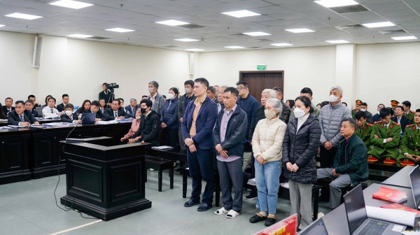 Cựu chủ tịch đưa hối lộ 71 tỉ cho các 'sếp' để đưa thuốc vào bệnh viện