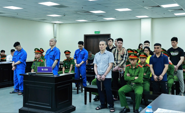 Cựu công an bị đề nghị án tử hình vì dùng xe biển xanh chở ma túy